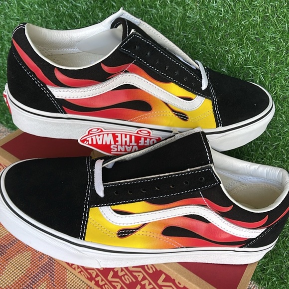 Vans Men’s Old Skool
(Flame) Black/Black/True White 
VN0A38G1PHN
Sneakers - Picture 16 of 16